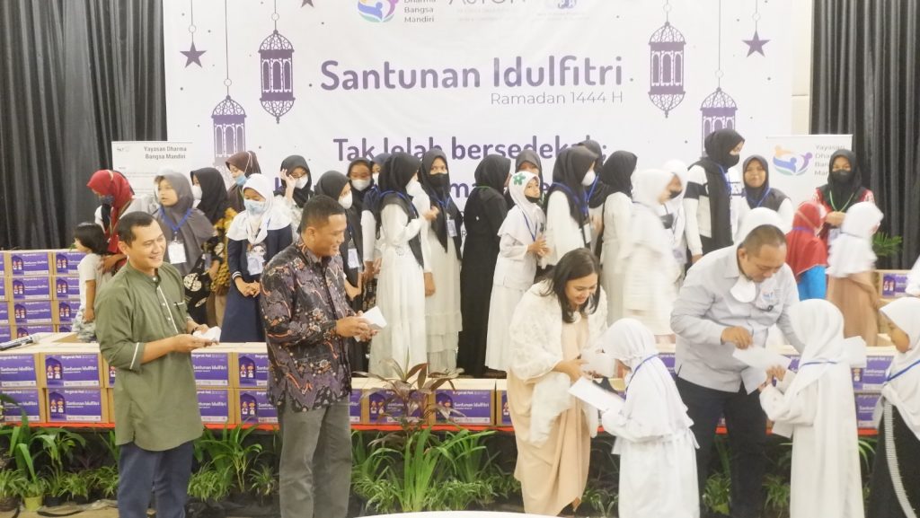 Aston Priority Simatupang dan YDBM Gelar Buka Bersama Anak Yatim di Ramadan 1444 H